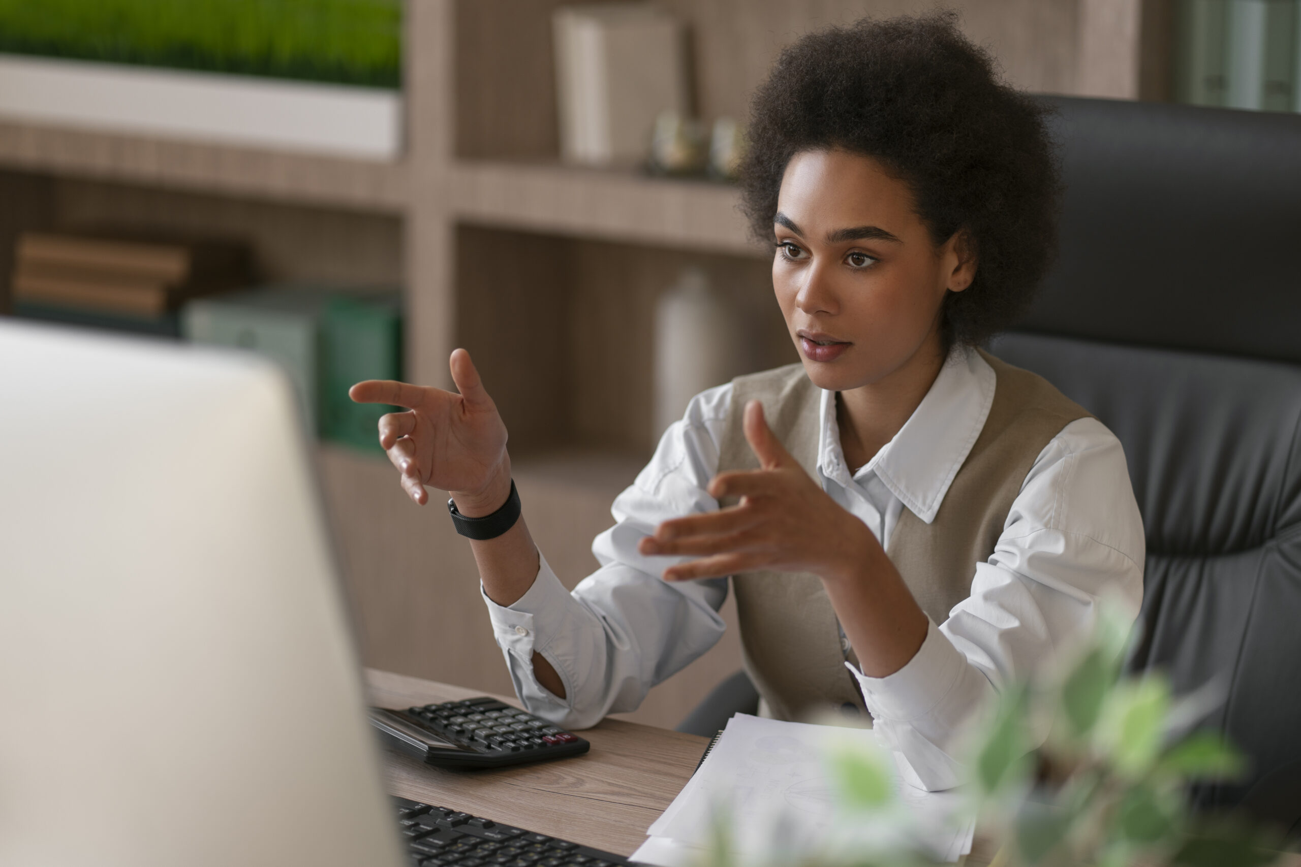 medium-shot-woman-working-as-economist